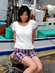 Hot Japanese lady Rika Shibuki